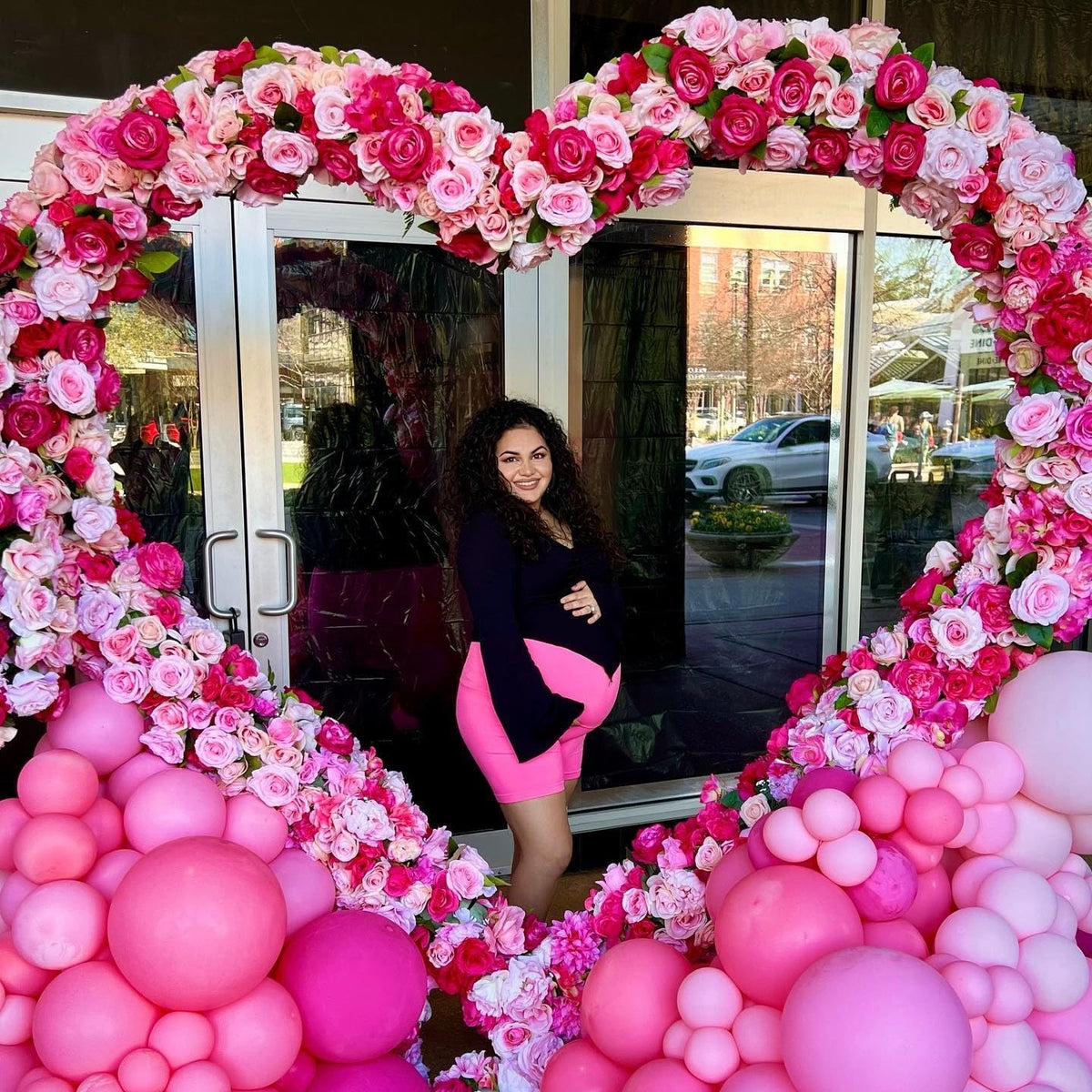 LANGXUN Proposal Photo Backdrop Arch supports memorable moments.