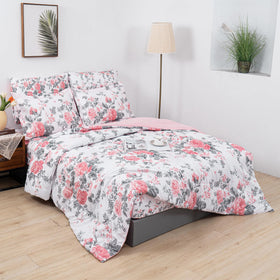 lasoftan Floral Queen stitching detail reinforces edges for lasting shape