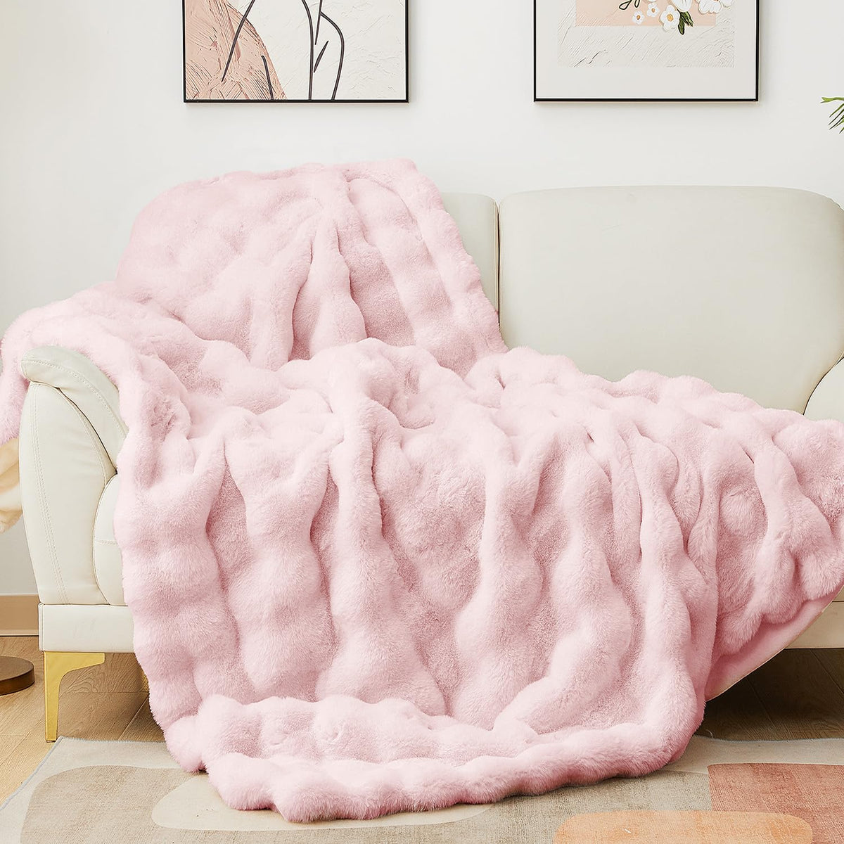 Latepis pink faux fur throw bubble closeup highlights plush texture for cozy evenings.