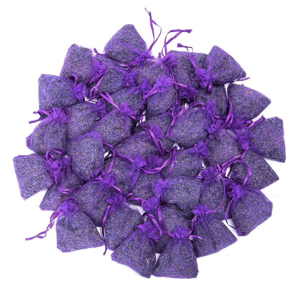 Lavande Sur Terre dried lavender sachet close-up for refined home aroma