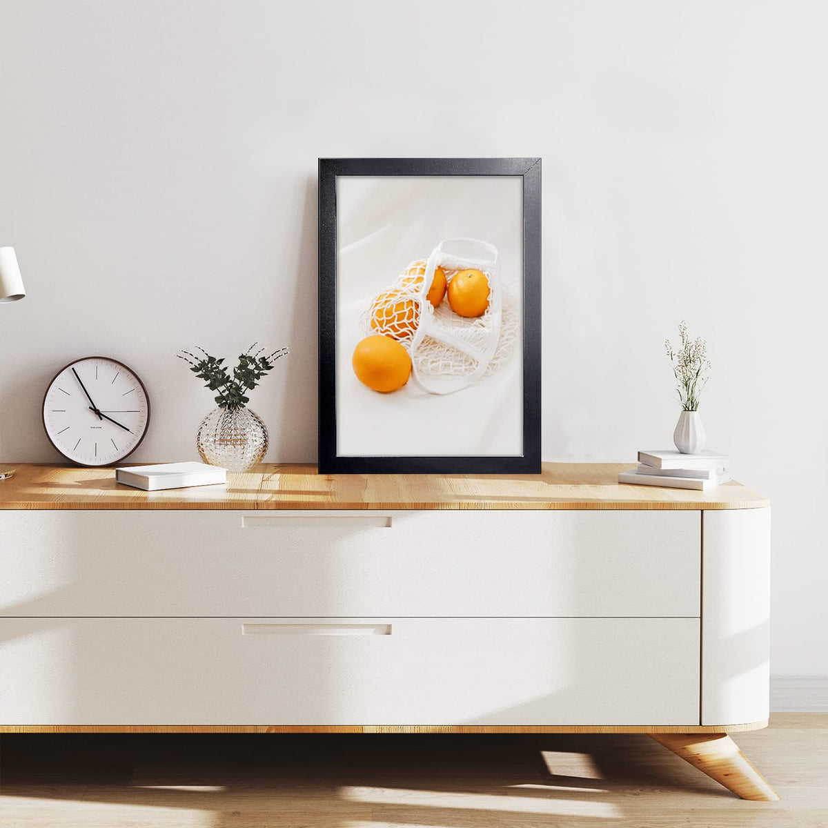 LaVie Home durable MDF molding provides sturdy wall mounting.