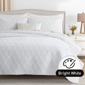 Lavsiry king-size pillow shams complete a coordinated, hotel-style bed look.