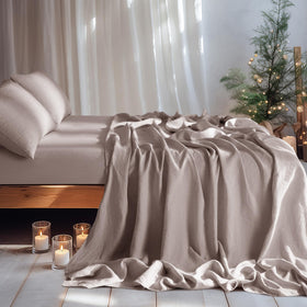 LBRO2M linen bed setup demonstrates cool cozy sleep potential.