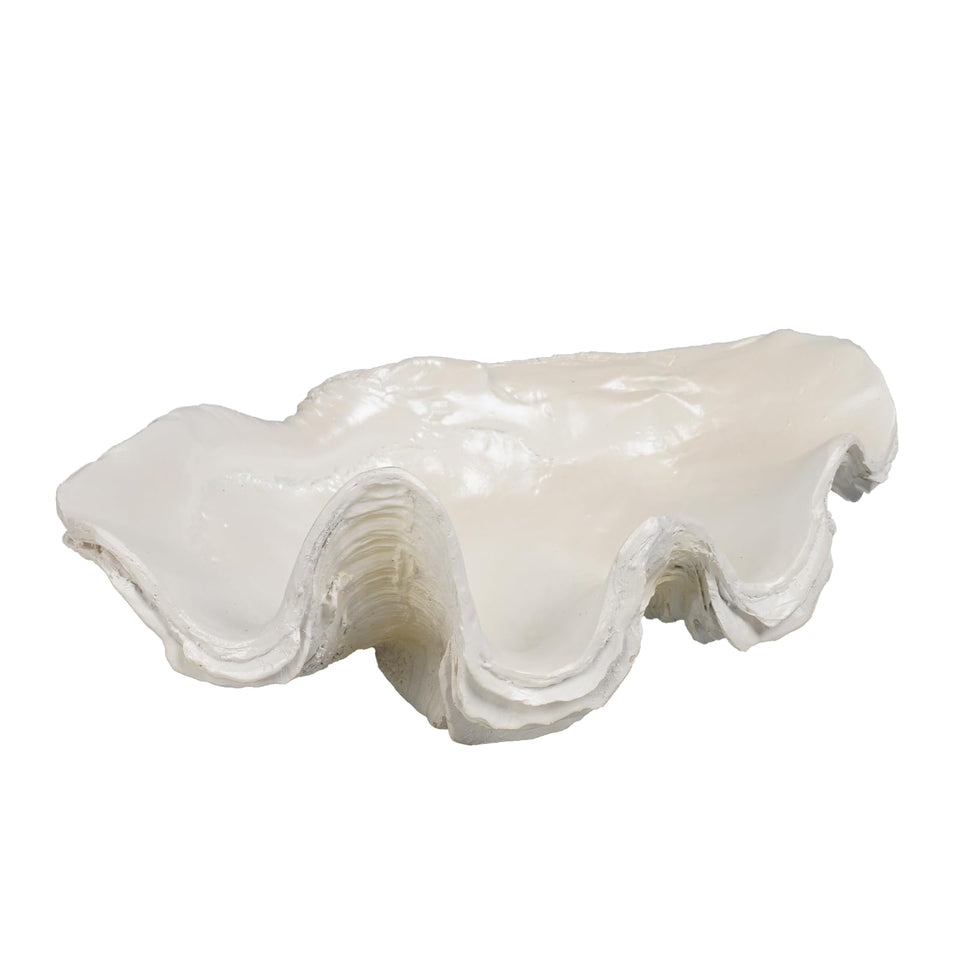 LCdecohome resin clam shell bowl on entryway table adds coastal charm and practical storage.