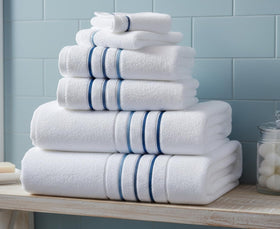 Le fil blanc bath towel 55x28 shows soft texture and quick-drying