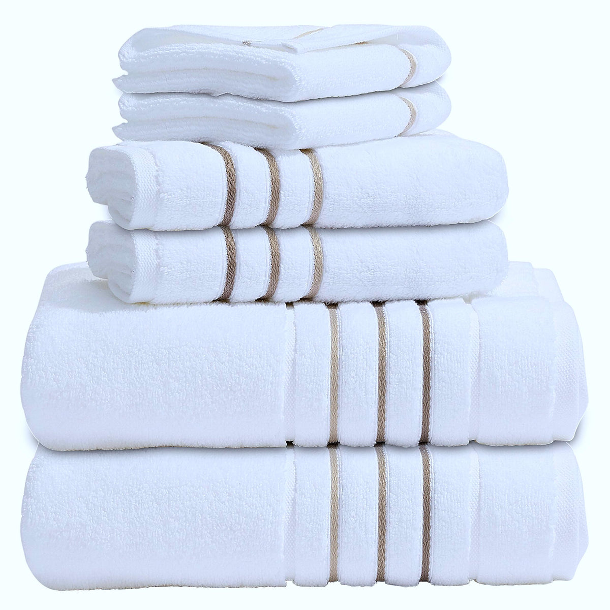 Le fil blanc bath towels set main view shows plush 600 GSM cotton quality