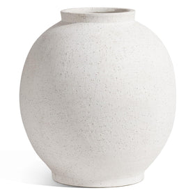 Le Tauci Garden centerpiece vase suitable for weddings and events.