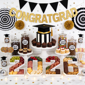 Leadinor reusable graduation tray supports eco-friendly celebrations