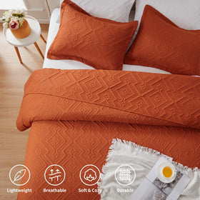 Fading- and wear-resistant fabric detail from LEAONME king quilt set