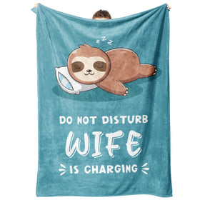 Leebbsin sloth-pattern blanket for cozy movie nights
