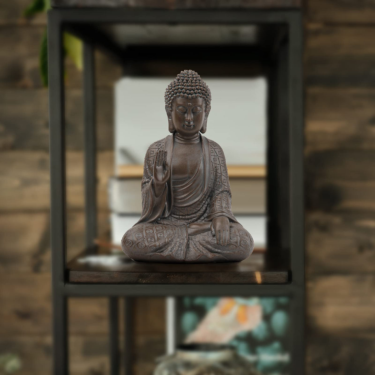 Leekung Buddha statue makes a thoughtful gift for meditation lovers.