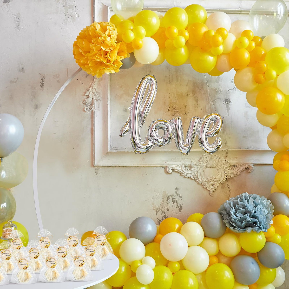Leelosp bee-themed favors enhance table decor and guest experience