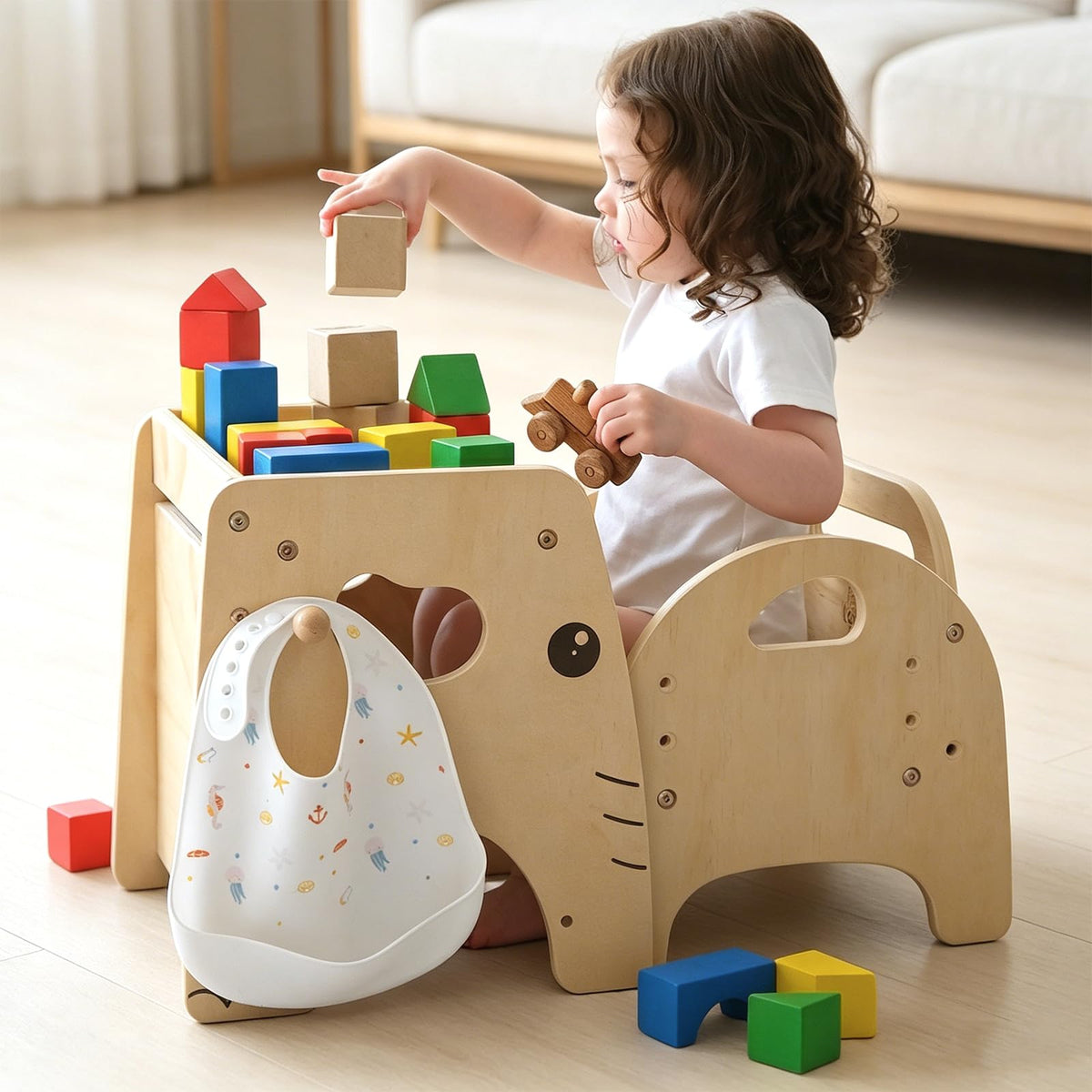 Lehoo Castle Montessori table-top view highlighting self-feeding potential
