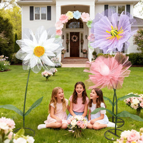 Leinuosen photo booth prop adds memorable decor to events.