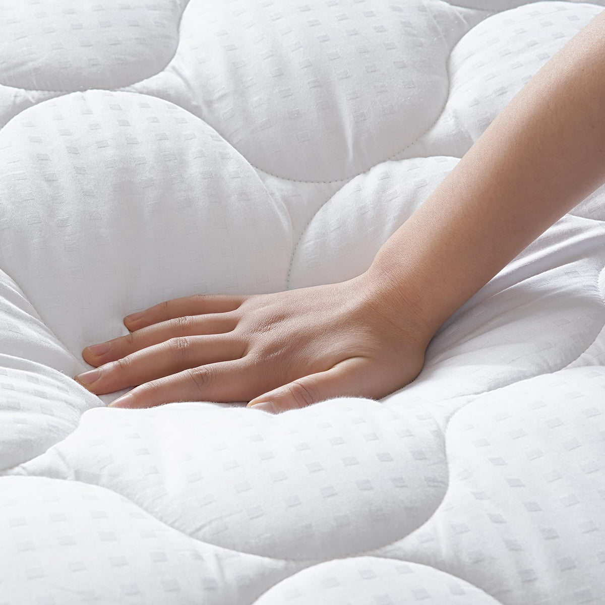 LEISURE TOWN 300TC cotton surface supports soft sleep