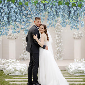 LELEE eco-friendly wisteria garland stays vibrant through celebrations