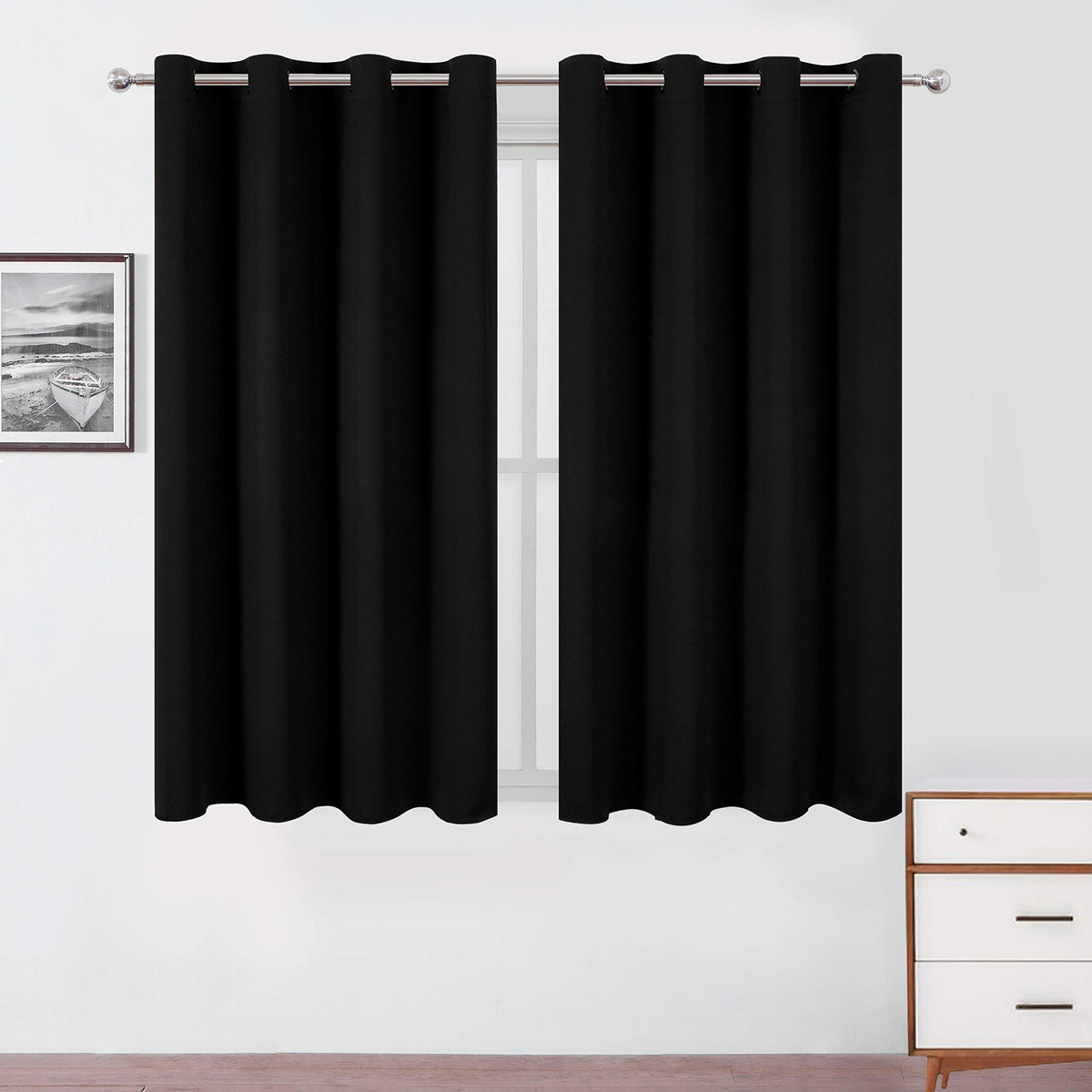 LEMOMO blackout curtains 2-panel set in a living room enhances privacy and darkness.