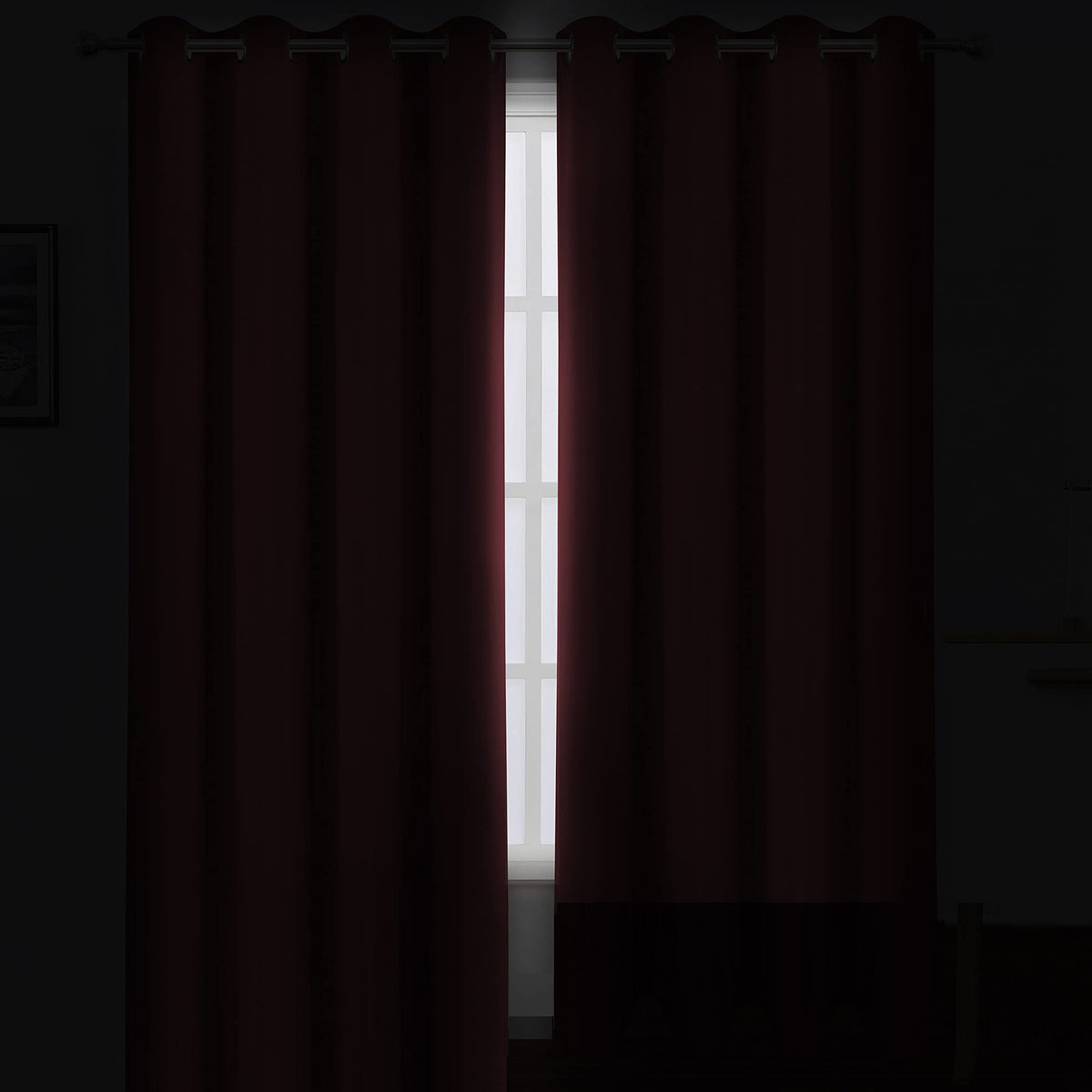 LEMOMO burgundy red thermal curtain packaging shows two panels ready to hang
