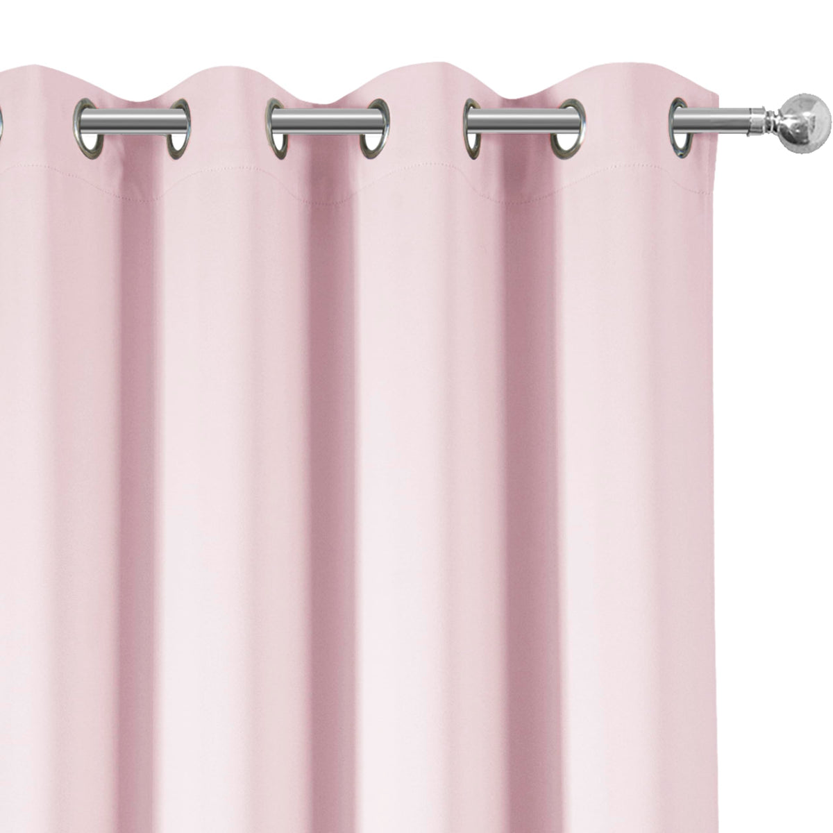 LEMOMO darkening effect creates glare-free, sleep-friendly ambiance.