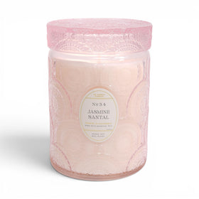 LEOBEN Jasmine Santal hand-poured candle highlighting craftsmanship and clean burning fragrance