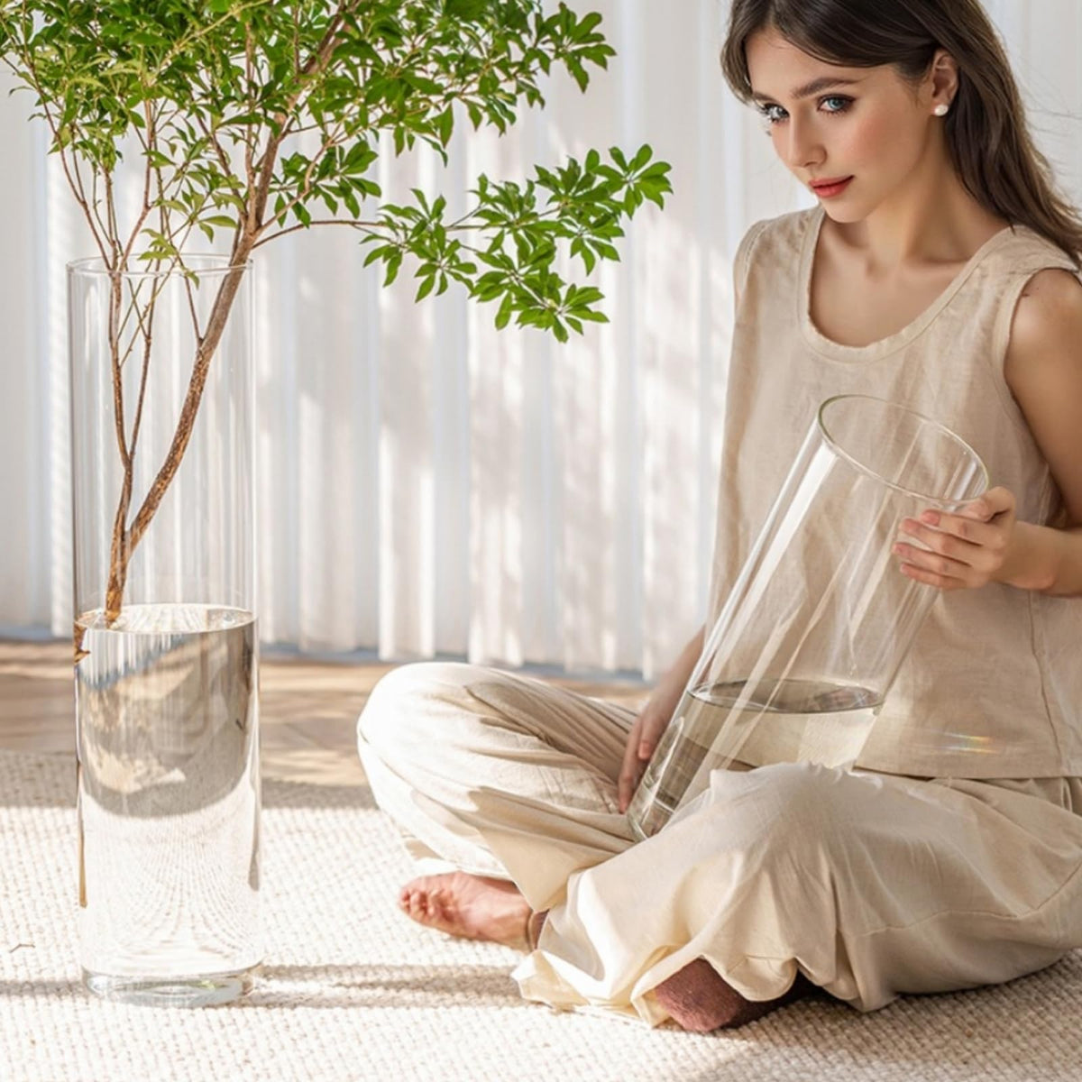 Lesediy easy-clean acrylic vase with scratch-resistant surface