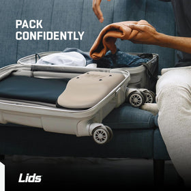 Lids Hat Travel Case zipper provides secure closure for safe transport.