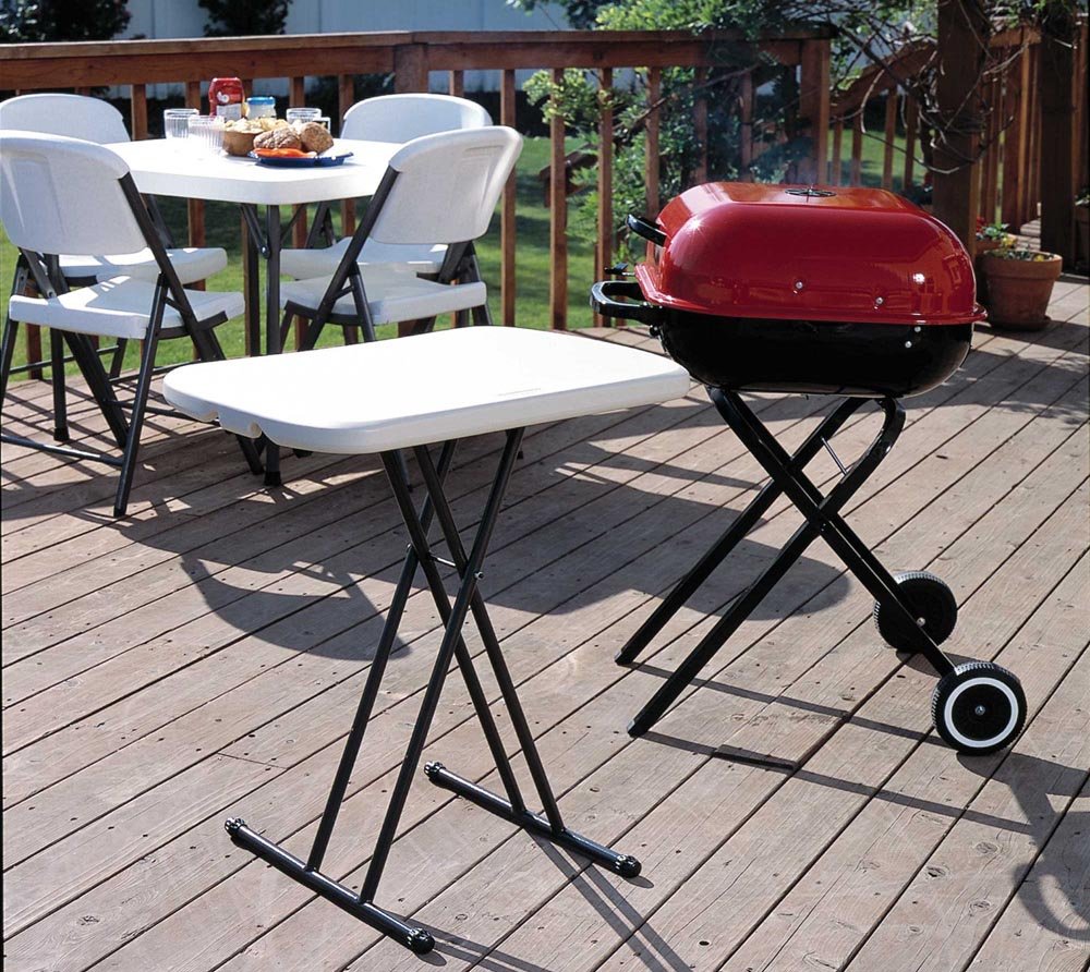 LIFETIME 80251 durable steel frame provides steady support.