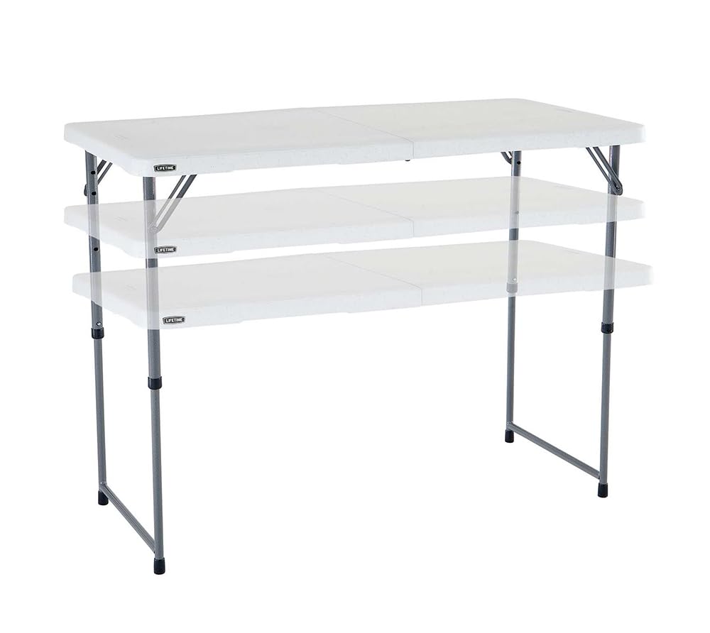 Lifetime table carry handle eases transport