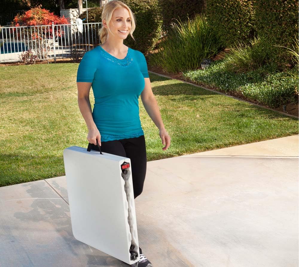 Lifetime table weighs 19 pounds for easy carry