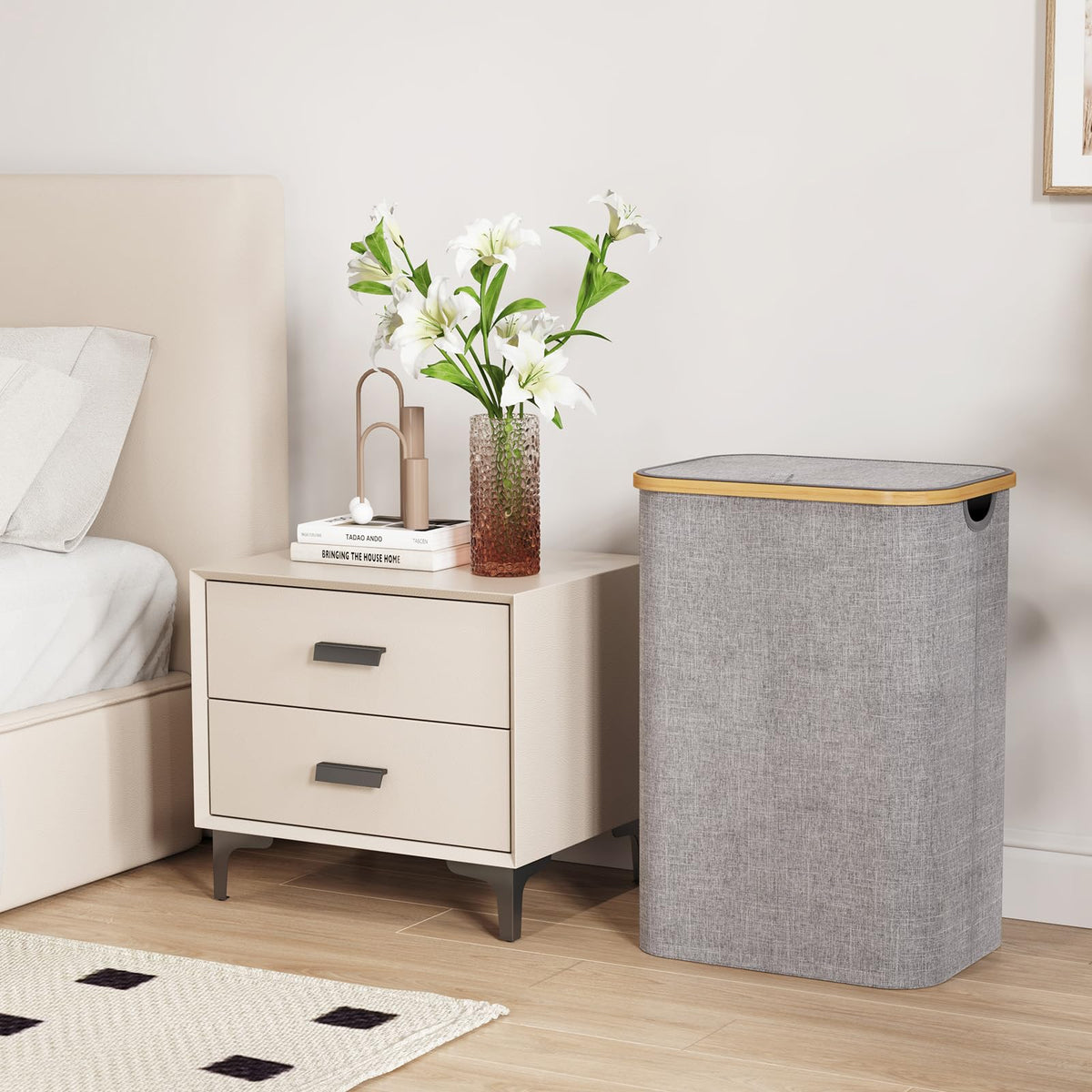 Lifewit 80L laundry basket removable inner bag simplifies sorting and washing.