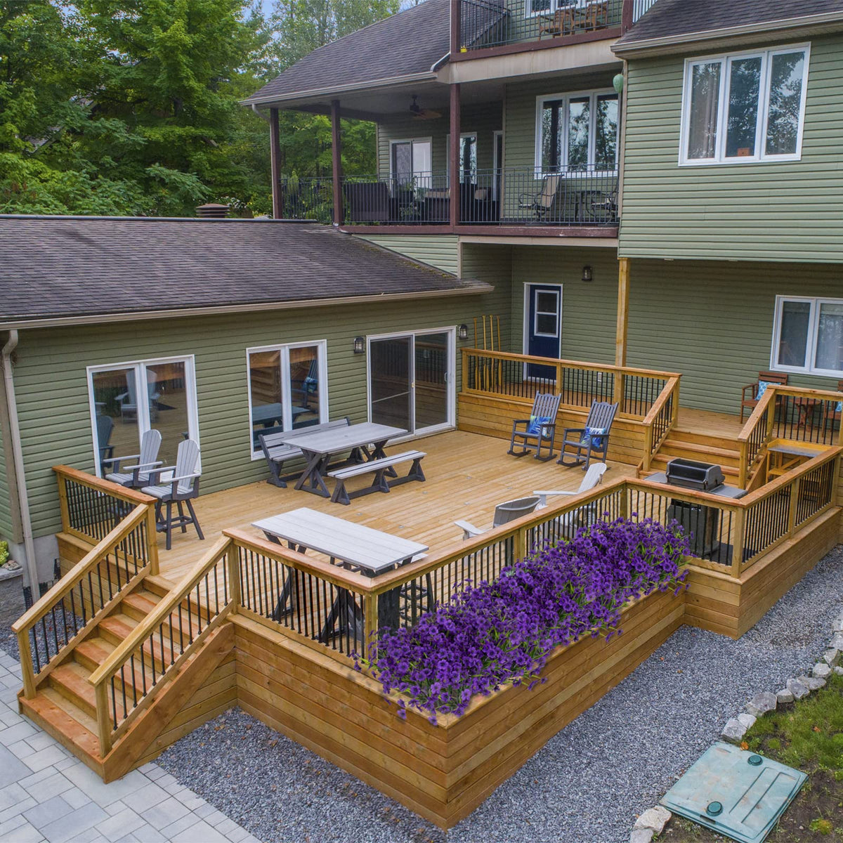 LikSoor outdoor greenery garden porch arrangement adds instant curb appeal.
