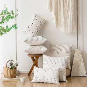 LILEPOY concealed-zip pillow cover edge detail enables easy filling