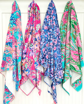 Lilly Pulitzer easy-care towel dries quickly and stays plush after washing