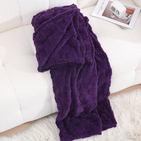 Linecooo Lightweight cozy blanket ideal for couch, sofa, or bed.