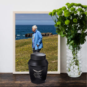 LINES ARTE elegant memorial urn with timeless craftsmanship.