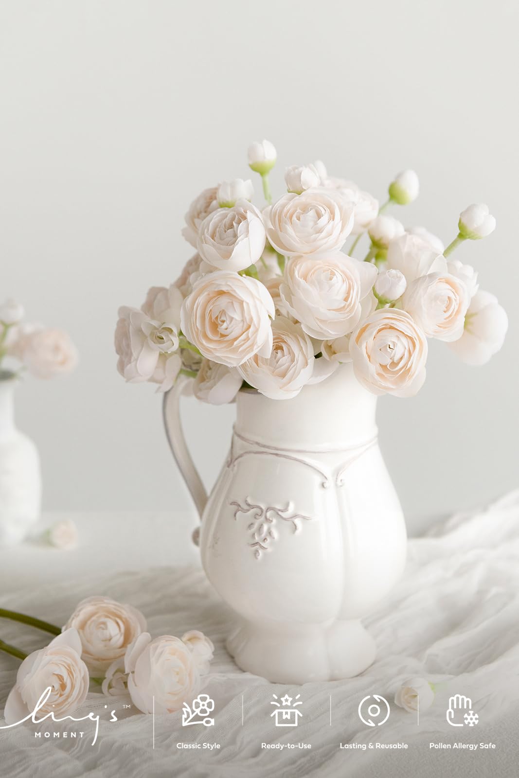 Ling's Moment cream ranunculus adds natural look to wedding decor