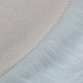 Linmopm living room cozy rug enhances lounging and decor.
