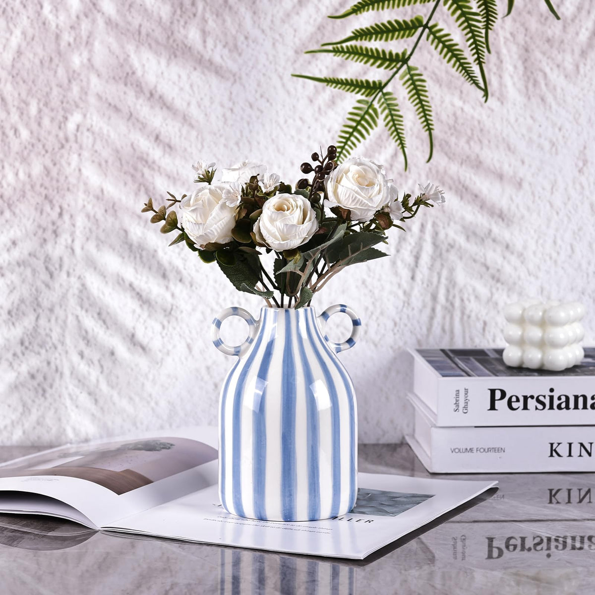 LINYTHER single flower display vase ideal for nightstands and bathrooms.