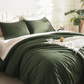 Litanika comforter shown in vacuum-sealed packaging before first puff and fluff.