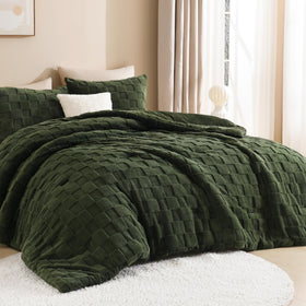 Litanika fluffy queen comforter in olive green offers cozy warmth for cold nights.