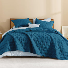 Litanika diamond-stitch closeup showing durable stitching and refined finish.