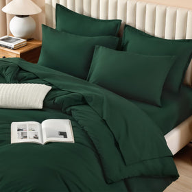 Litanika queen fitted sheet with 14-inch deep pocket stays securely in place