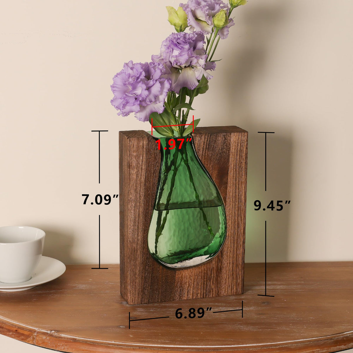 Litivy clear-glass vase for flowers, easy to clean and display.