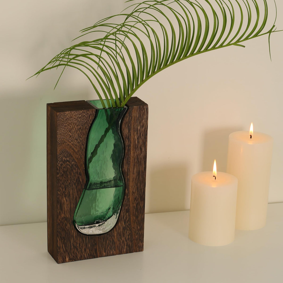 LITIVY stable-foot design prevents tipping on tabletops