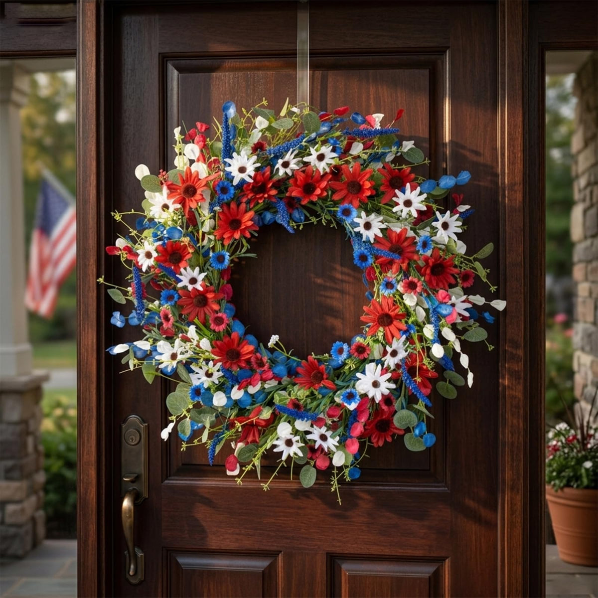 LLZLL wreath includes one 22-inch front-door decoration ready to display