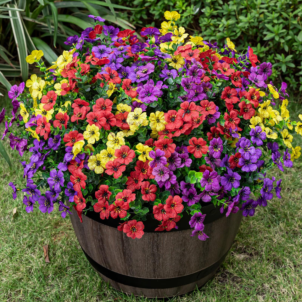 Lnoicy 20-bundle artificial flowers for outdoor use with UV-resistant leaves in a lush arrangement.