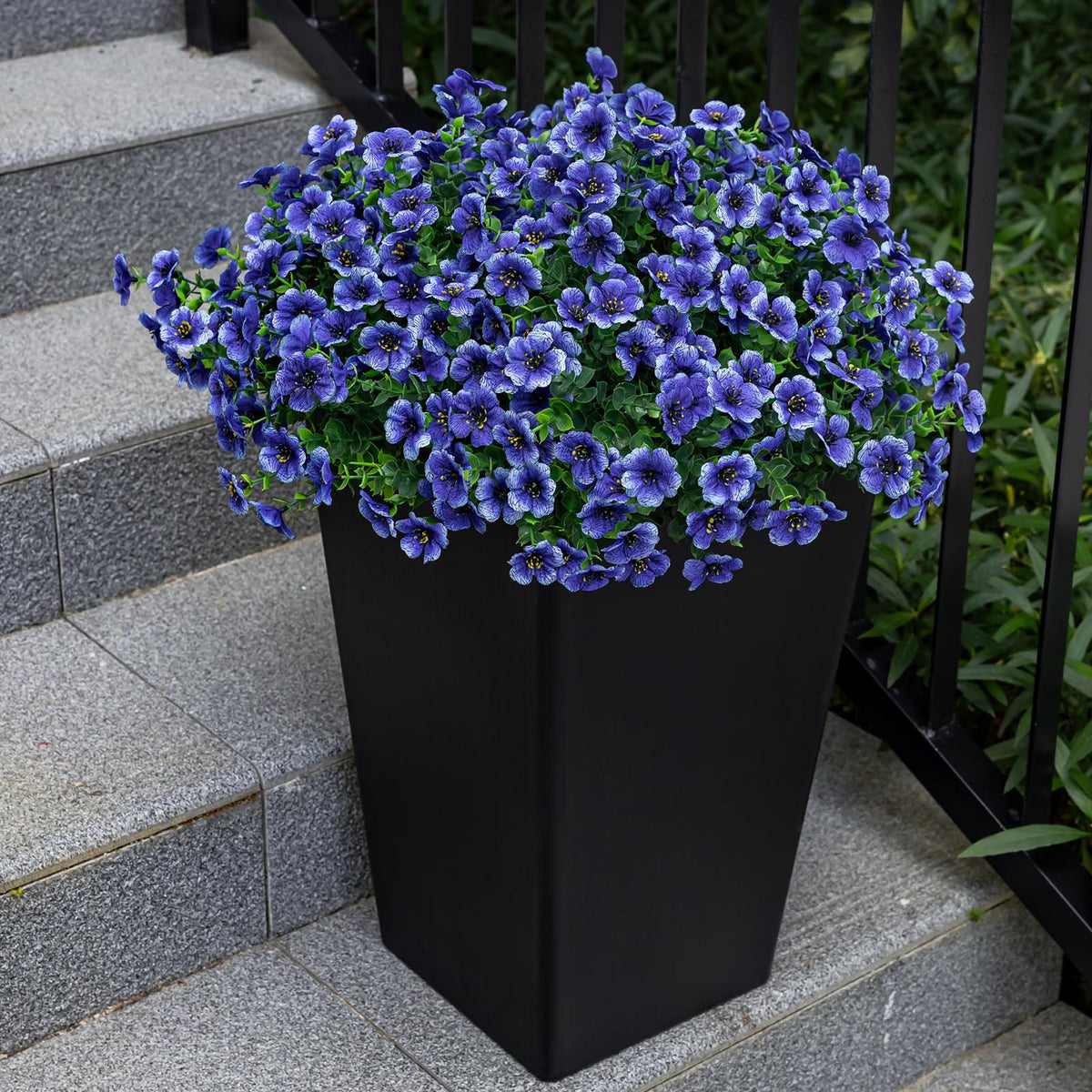 Lnoicy UV-resistant faux flowers enhance porches and gardens with maintenance-free beauty.