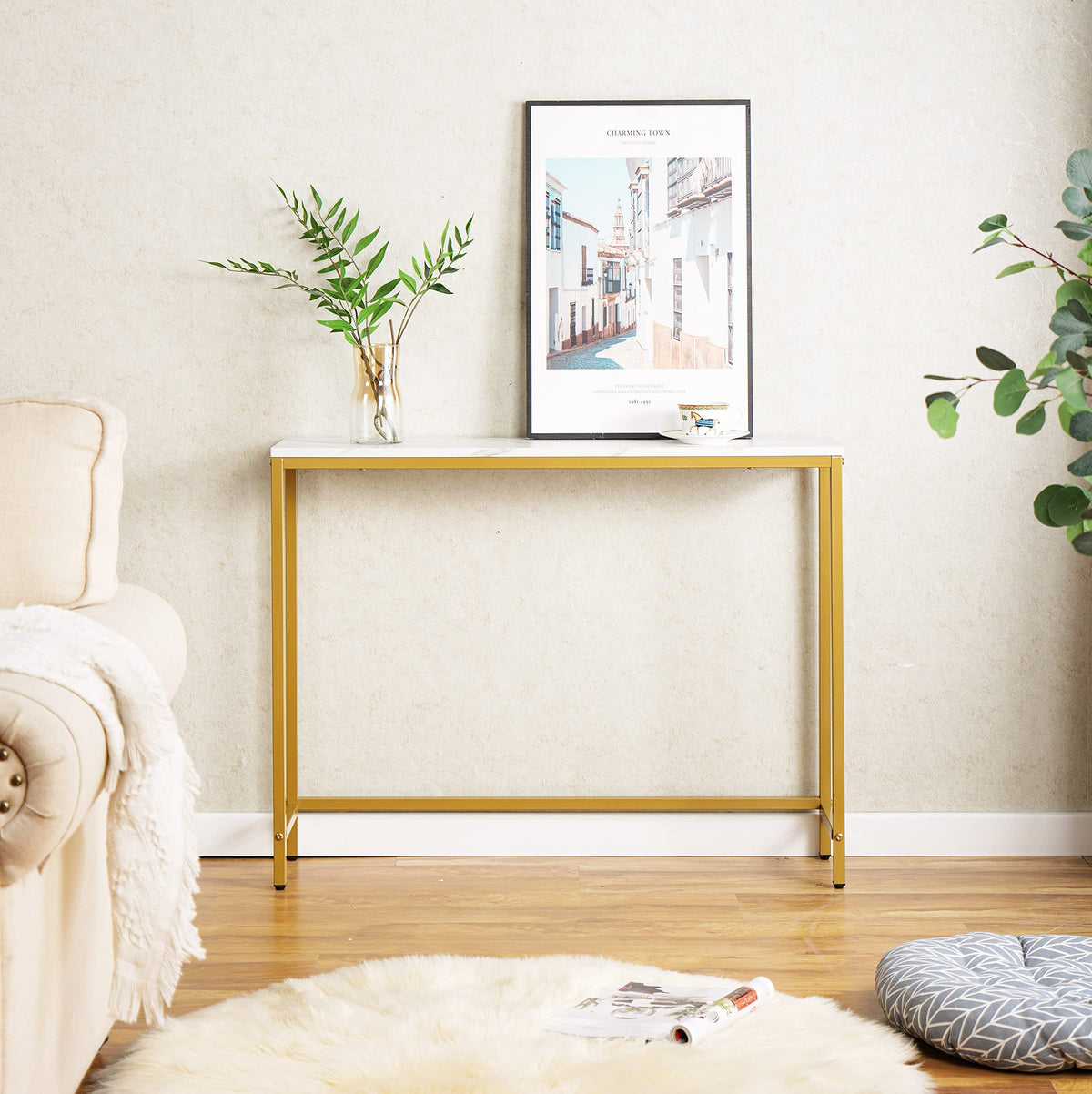 Loglus console table supports up to 110 lbs of everyday items.