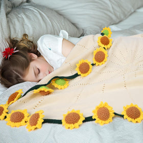 LOKOZ versatile decorative blanket that can double as a bouquet