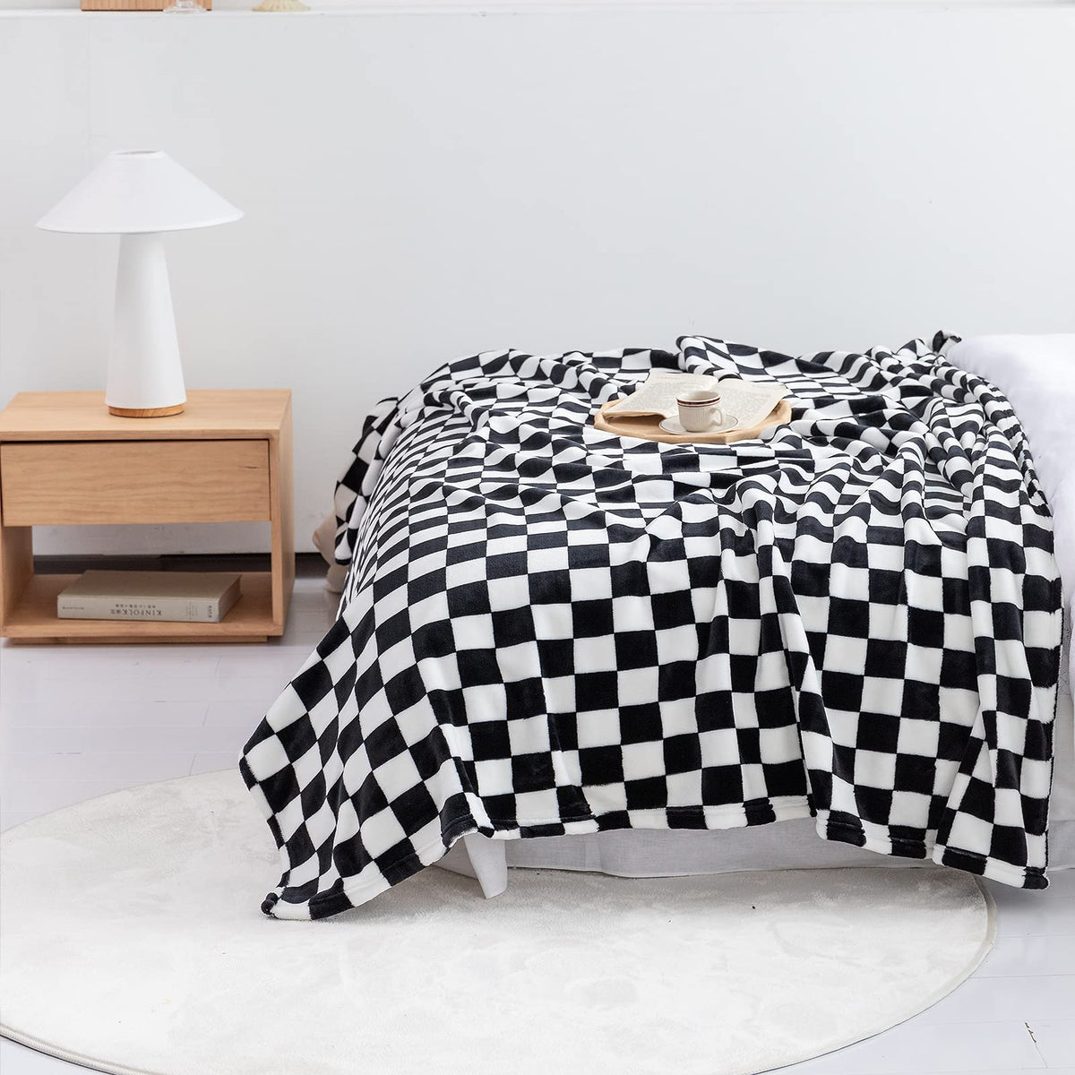 LOMAO easy-care machine wash guidance for simple cleaning.